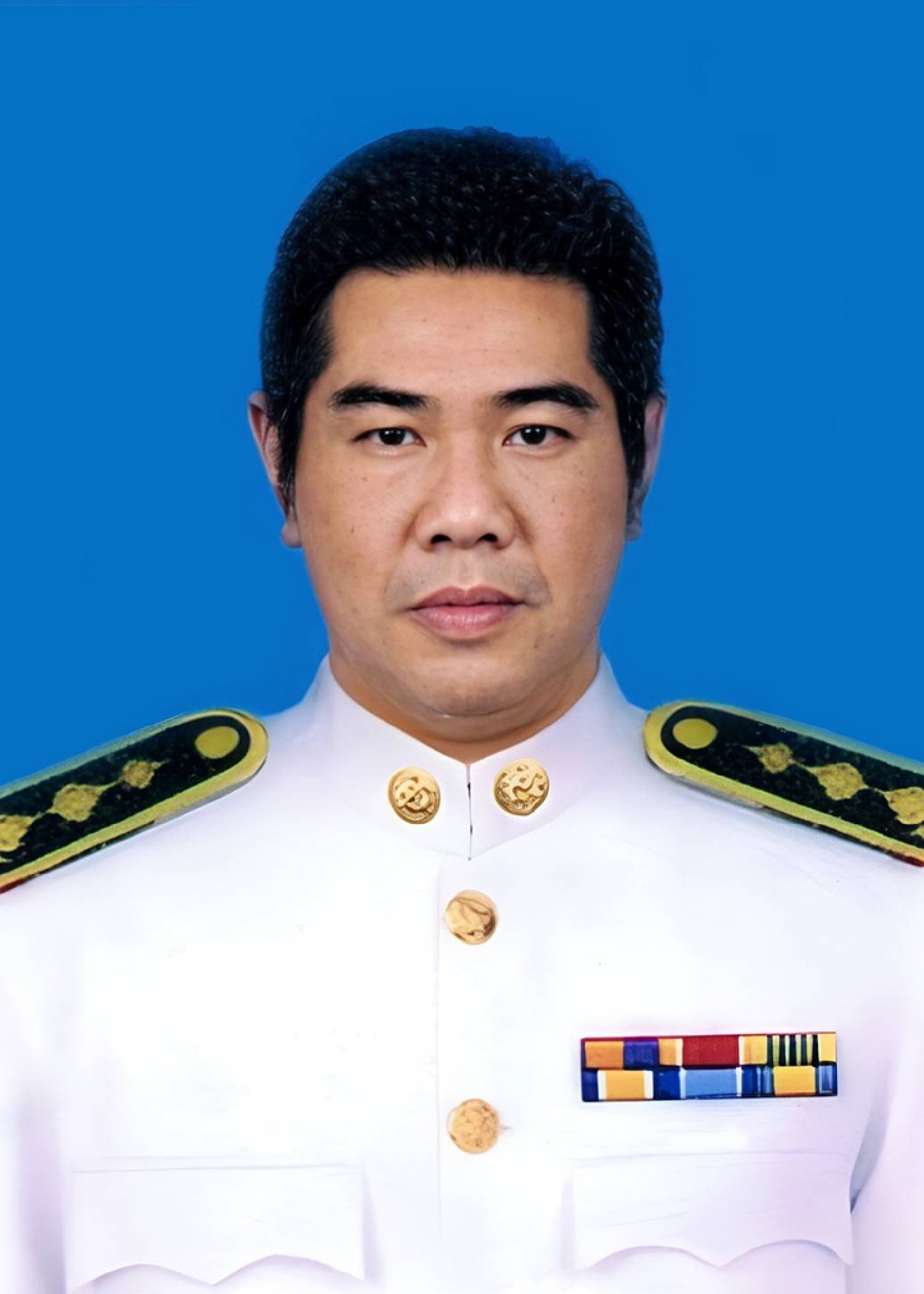 นายพลภัทร หาญนามชัย