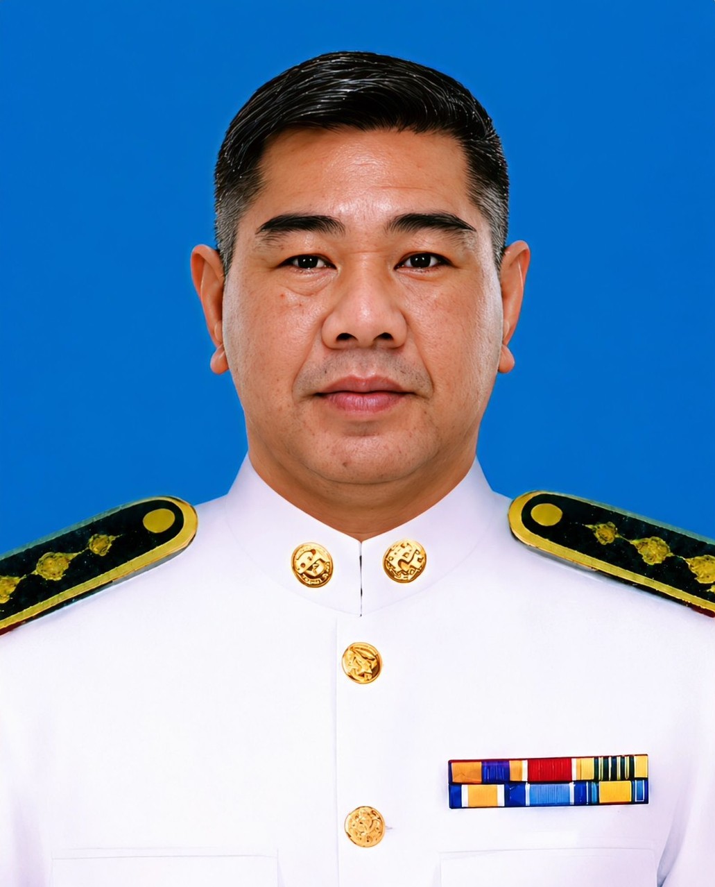 นายพลภัทร หาญนามชัย
