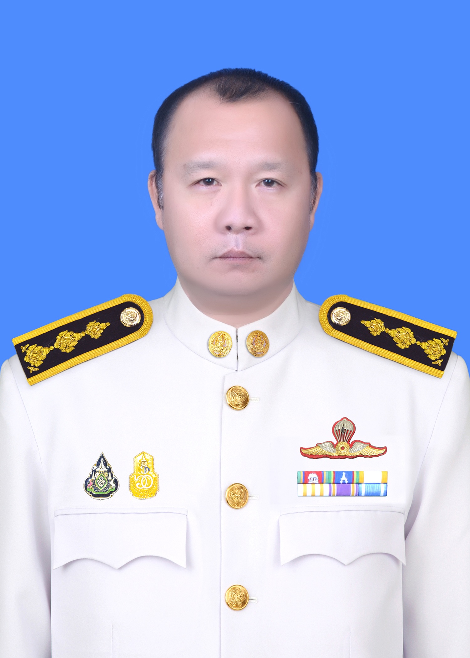 นายพิชัย มั่งคั่ง