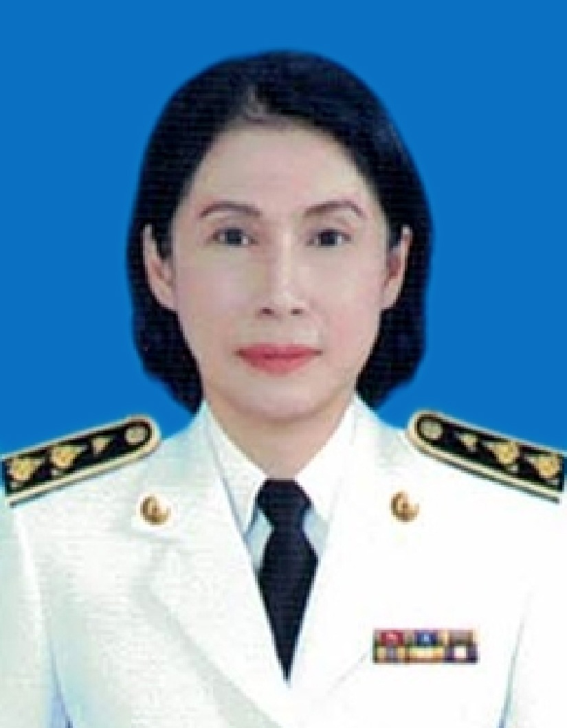 นางพัชนีย์ อินทร์เนื่อง