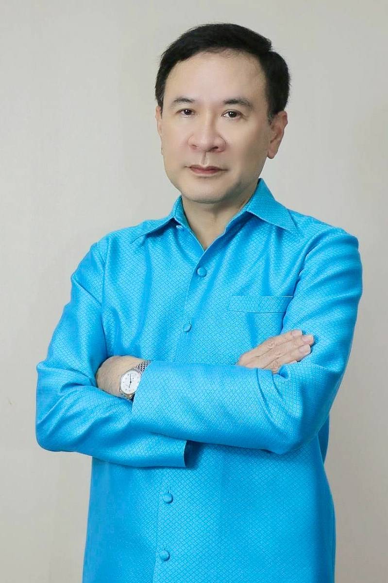 นายประสงค์ พันธ์ลิมา