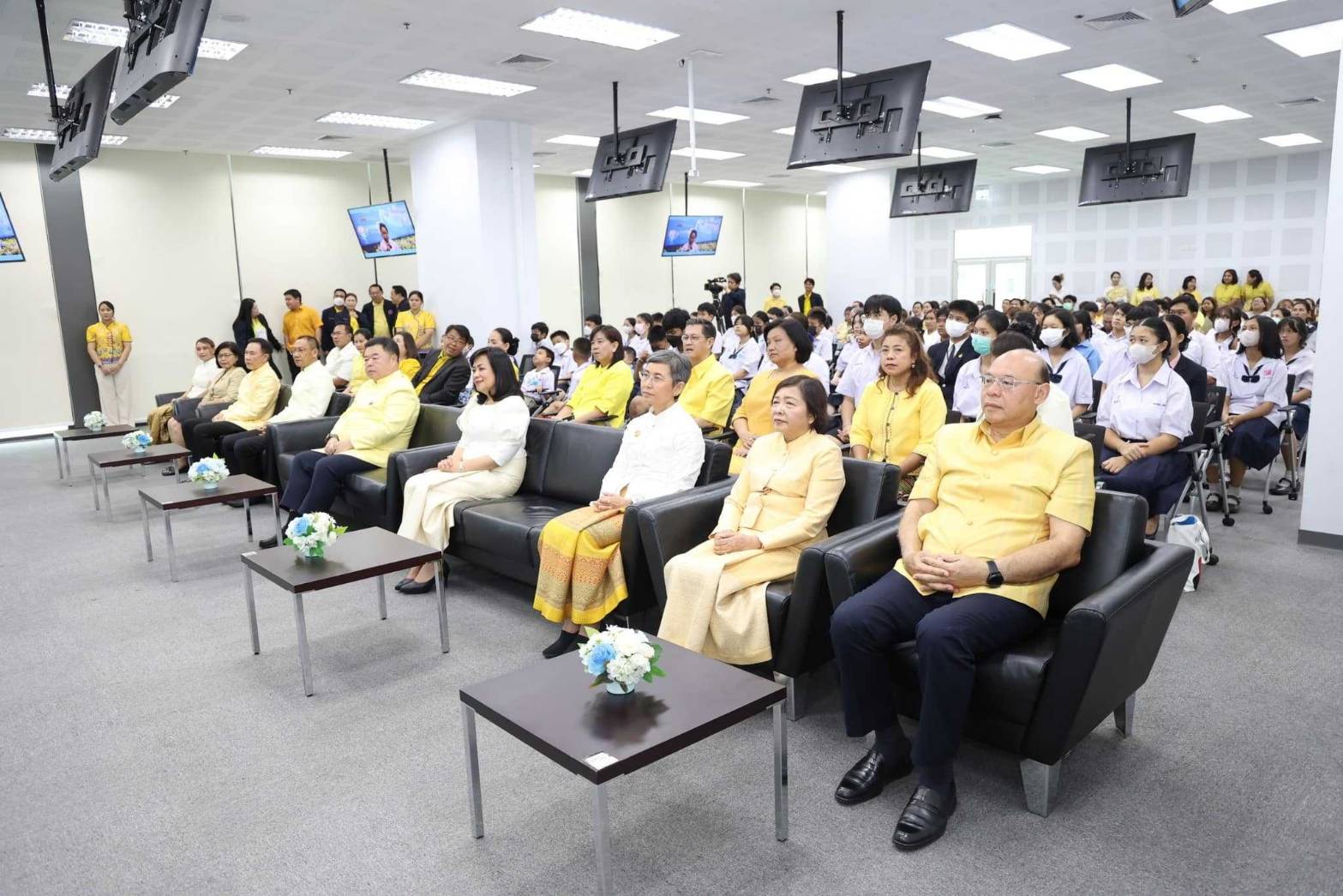 วันสถานปนาสำนักงานธนานุเคราะห์ 69 ปี กิจกรรมมอบทุนการศึกษา