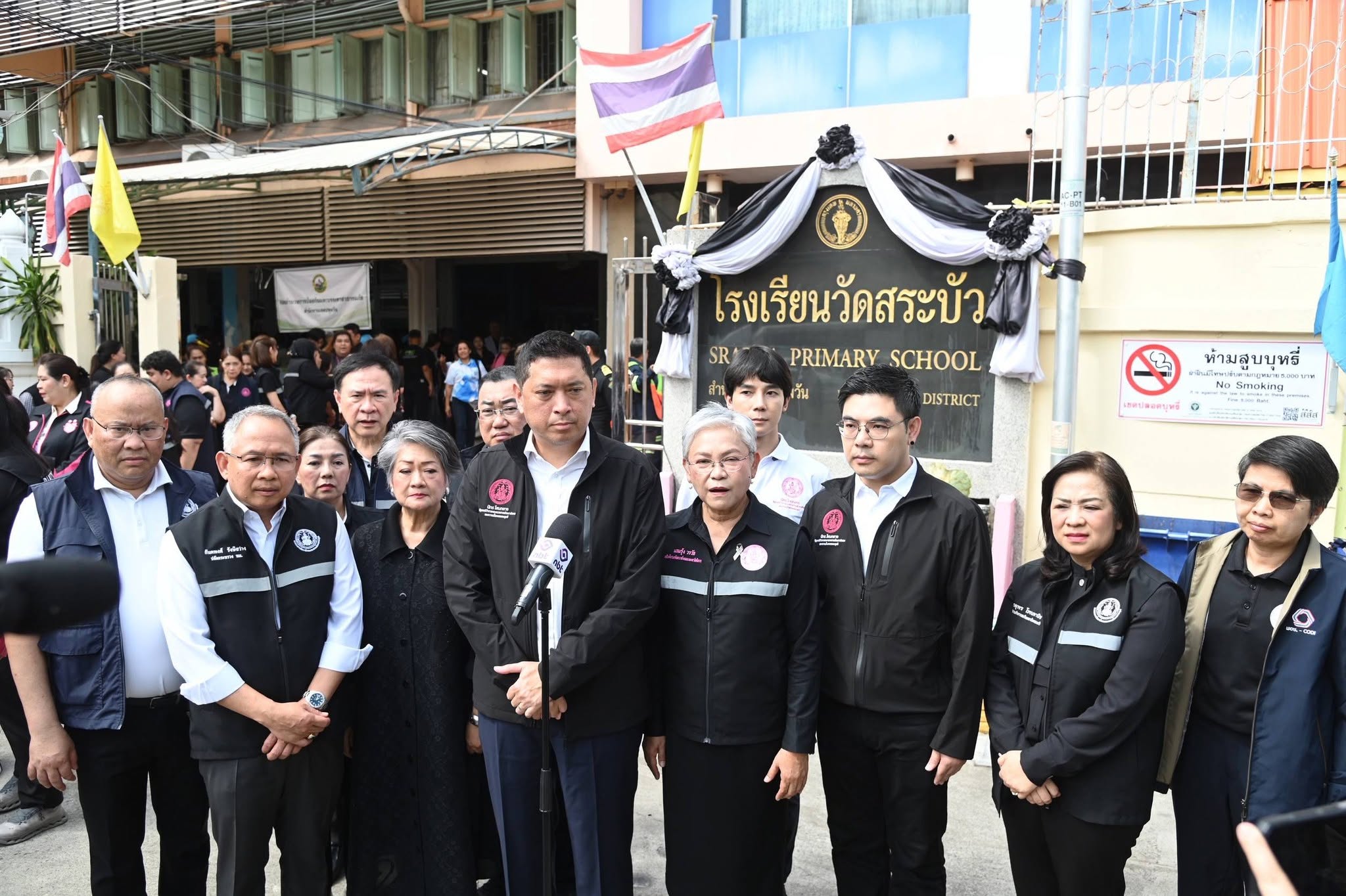 สธค. ร่วมลงพื้นที่ช่วยเหลือผู้ประสบเหตุเพลิงไหม้ชุมชนริมคลองนางหงษ์ เร่งบรรเทาความเดือดร้อนประชาชน
