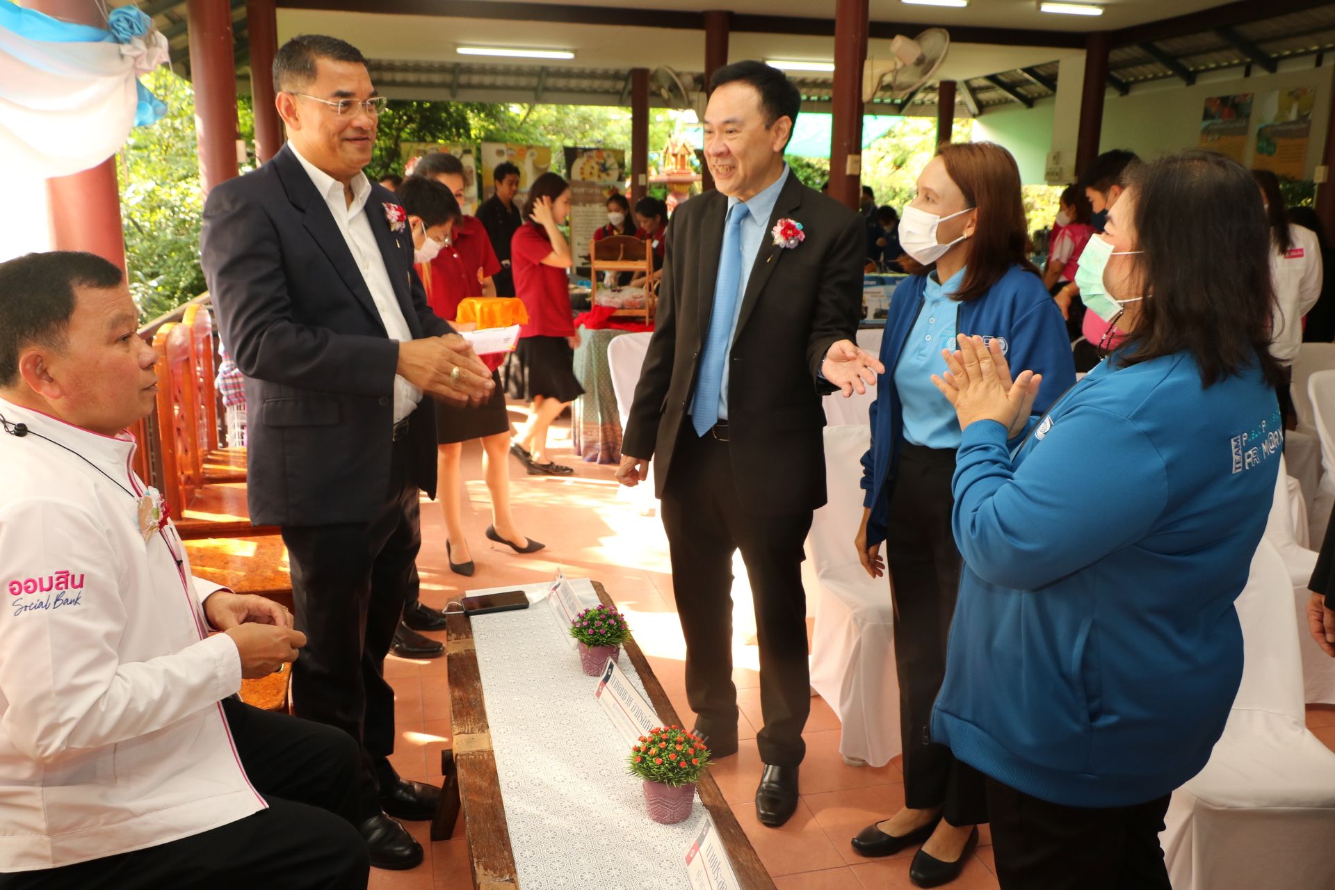 พัฒนาชุมชนภายใต้กรอบการพัฒนาตามหลักปรัชญาของเศรษฐกิจพอเพียง และเป้าหมายการพัฒนาที่ยั่งยืน